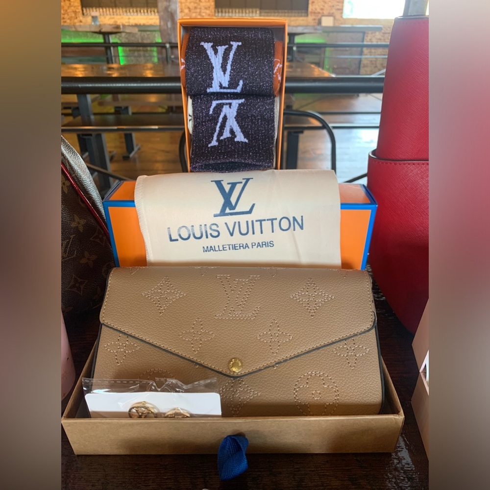 Louis Vuitton Cross Body